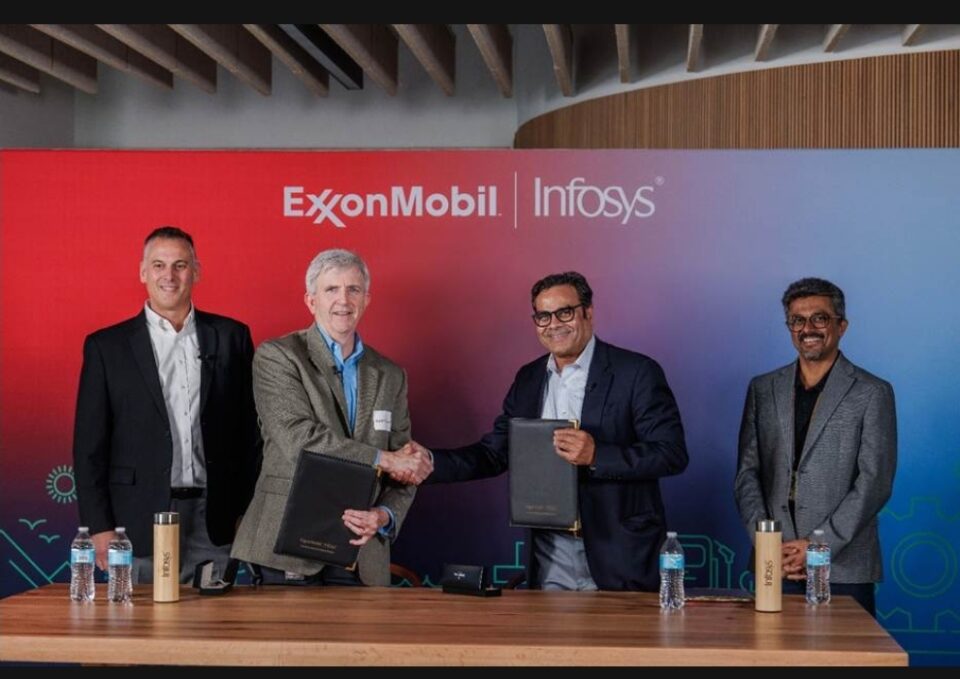 Immersion Cooling: AI Infrastructure Is Becoming a CX Imperative