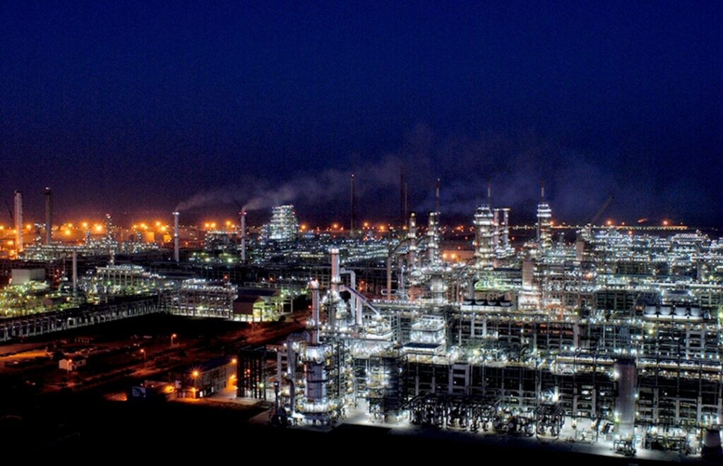 Piped Natural Gas: India's LPG Crisis Drives CX Innovation