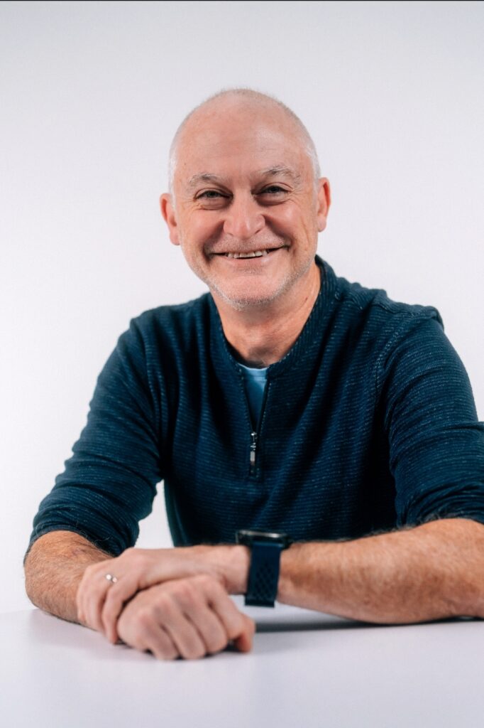 Conversational Intelligence and Workforce Communications Reshape Enterprise CX Infrastructure as 8x8 Launches Pulse and Resolve